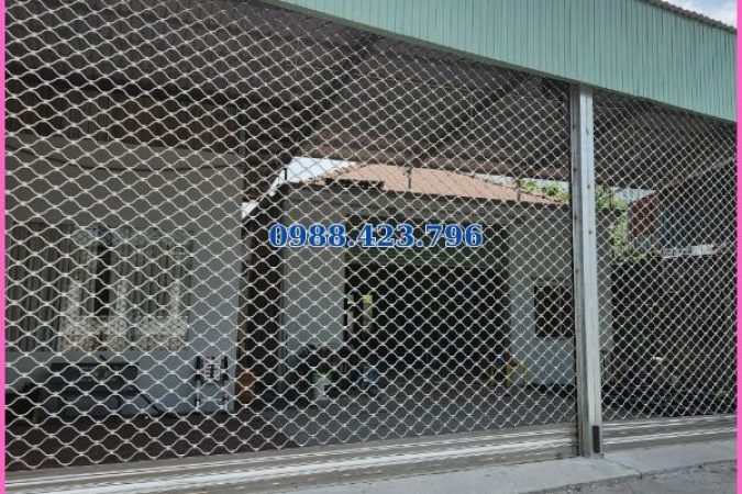 Cửa cổng cửa hàng rào sắt của công ty Tâm Quang Minh