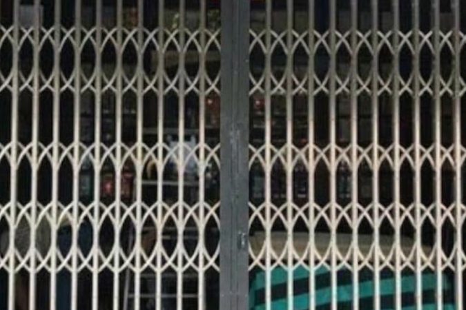 Cửa kéo cho phòng ngủ tiết kiệm không gian