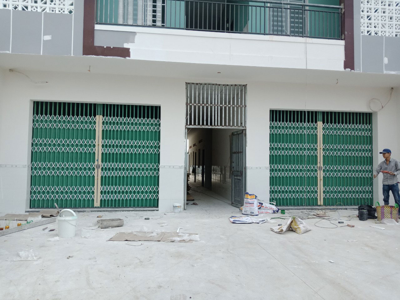 Cửa kéo công nghệ Đài Loan thi công thực tế