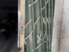 Thợ sửa cửa kéo tại nhà tận tâm, nhiệt tình