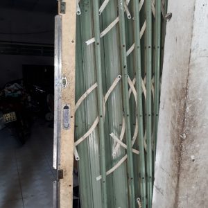 Thợ sửa cửa kéo tại nhà tận tâm, nhiệt tình