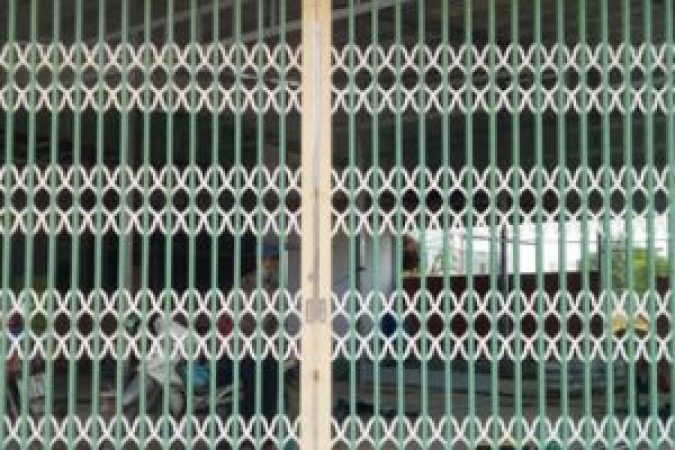 Tại Sao Nên Dùng Cửa Kéo Không Lá Đài Loan