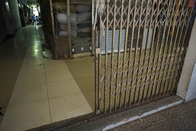 Cửa sắt bị gỉ sét khắc phục thế nào?